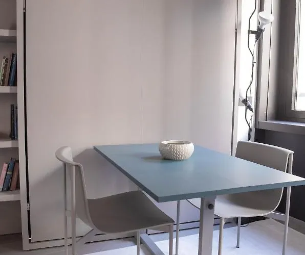 Exclusive Retreat Few Steps From Duomo - 1 아파트