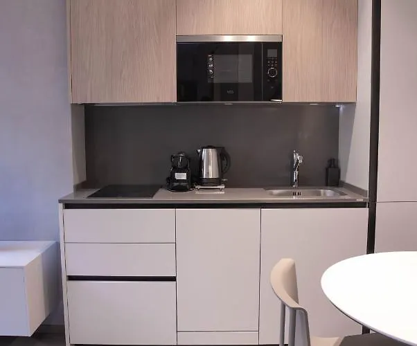 Exclusive Retreat Few Steps From Duomo - 1 아파트